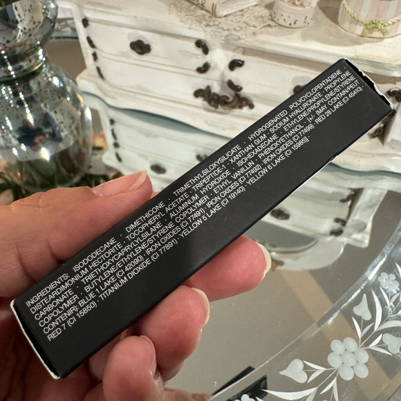 NARS 💄
Powermatte Lip Pigment - Picture 9 of 13